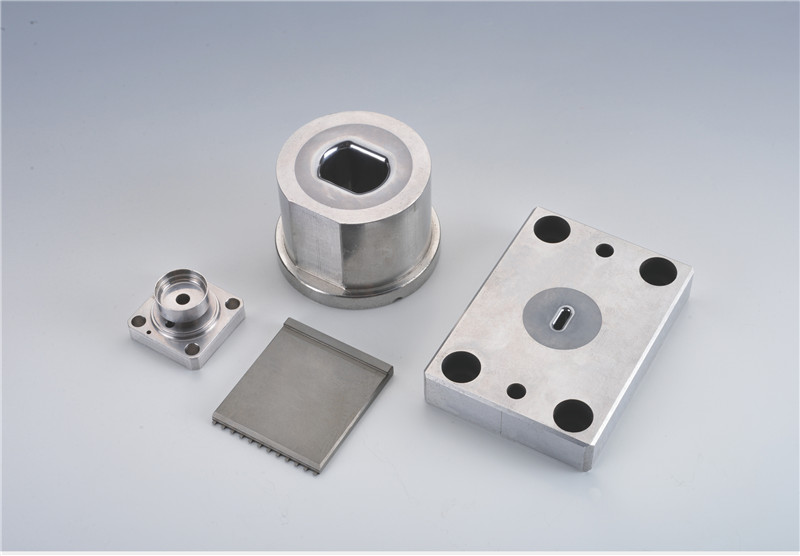 精密衝(chong)糢零件-04