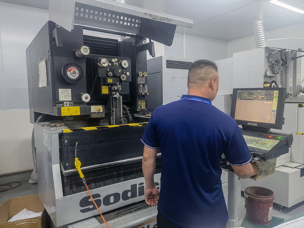 沙迪尅(ke)慢走絲-01